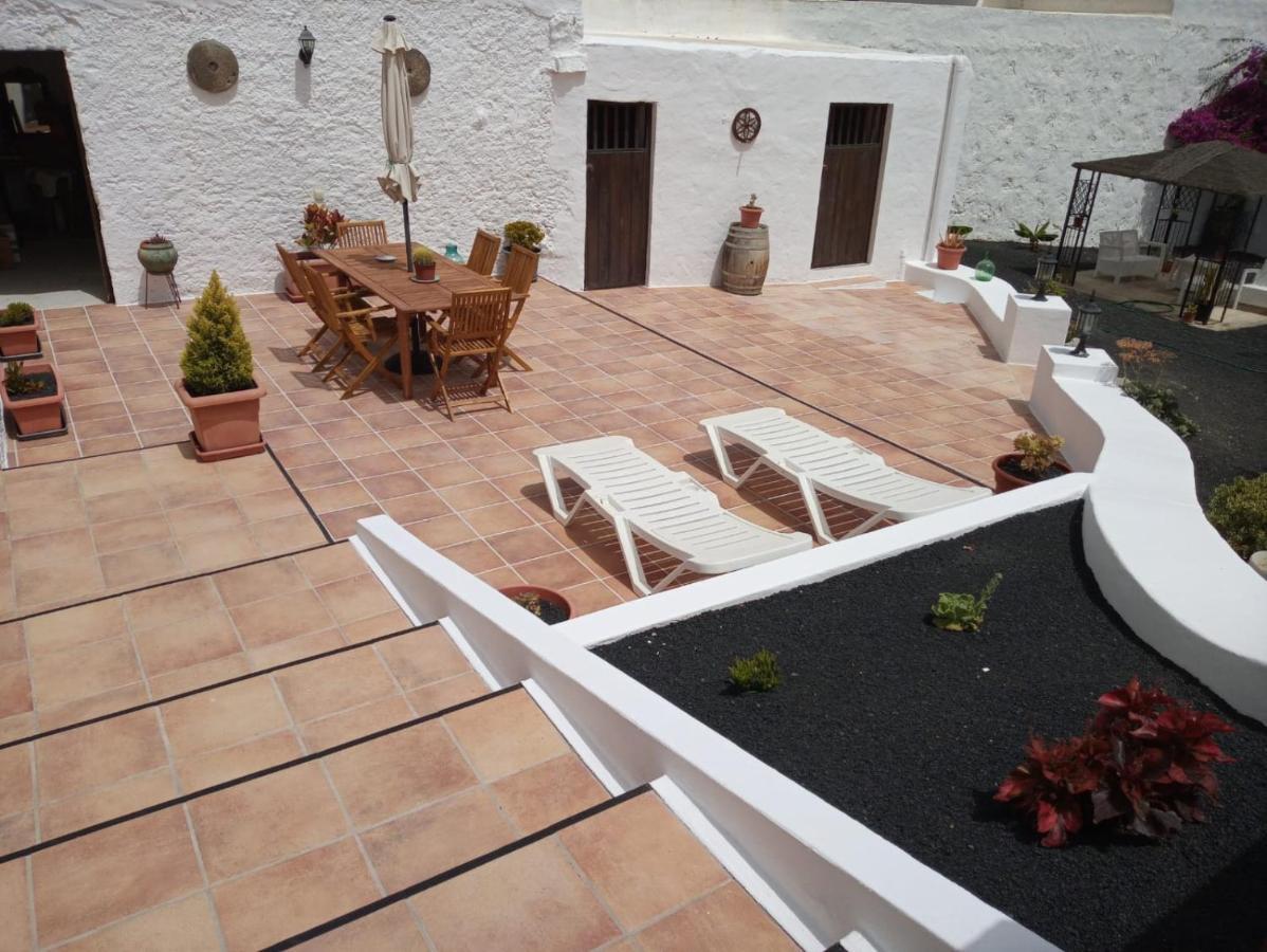 Casa Maria Dolores Haria Exterior photo